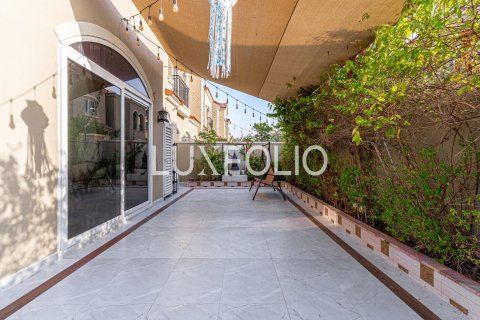 Adosado en venta en Dubai Land, Dubai, EAU 3 dormitorios, 374 m2 № 627771 - foto 18