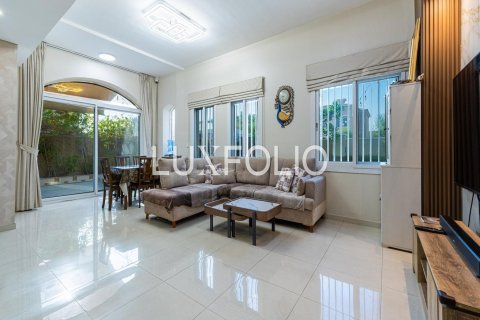 Adosado en venta en Dubai Land, Dubai, EAU 3 dormitorios, 374 m2 № 627771 - foto 9