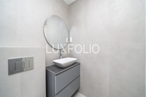 Lägenhet till försäljning i Dubai Marina, Dubai, UAE 1 sovrum, 75 kvm Nr. 627769 - fotografi 18