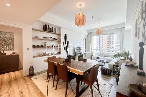 Apartmen di Palm Jumeirah, Dubai, UAE 2 bilik tidur, 161 meter persegi № 627772 - foto 3