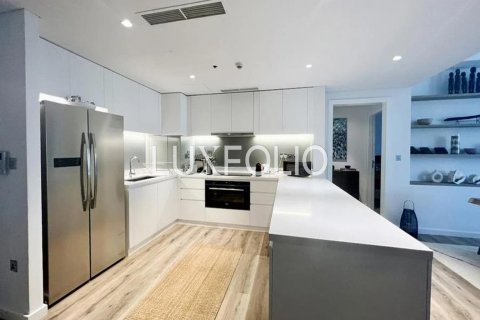 Apartmen di Palm Jumeirah, Dubai, UAE 2 bilik tidur, 161 meter persegi № 627772 - foto 2