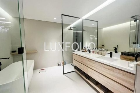 Apartmen di Palm Jumeirah, Dubai, UAE 2 bilik tidur, 161 meter persegi № 627772 - foto 8