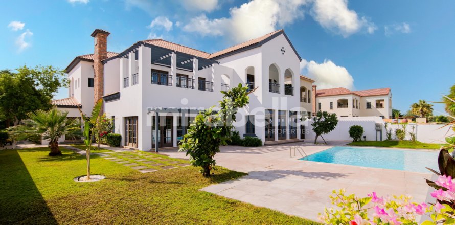 וילה ב Jumeirah Golf Estates, Dubai, איחוד האמירויות 5 חדרי שינה, 1327 מ"ר מספר 364734