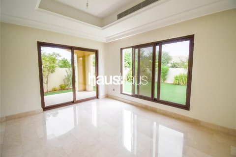Villa in Arabian Ranches, Dubai, UAE 4 bedrooms, 358 sq.m. № 626185 - photo 13