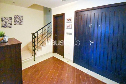 Townhouse de vânzare în Jumeirah Village Triangle, Dubai, EAU 1 dormitor, 152 mp. №625885 - poză 2