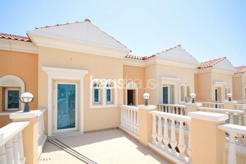 Townhouse sa Jumeirah Village Triangle, Dubai, UAE 2 silid-tulugan, 152 sq.m. № 625886 - larawan 8