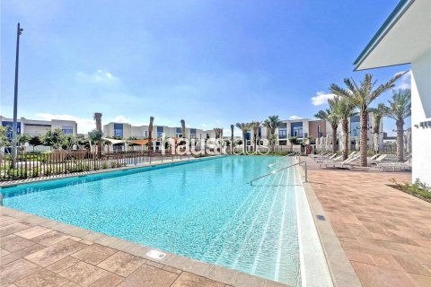 Kamienica na sprzedaż w Arabian Ranches 3, Dubai, ZEA 3 sypialnie, 181 mkw., nr 625867 - zdjęcie 2