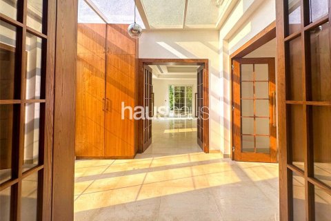 Vila v Emirates Hills, Dubai, SAE 6 ložnice, 860 m² Č.: 625889 - fotografie 10