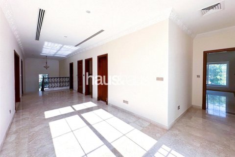 Vila v Emirates Hills, Dubai, SAE 6 ložnice, 860 m² Č.: 625889 - fotografie 23
