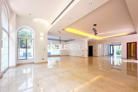 Vila v Emirates Hills, Dubai, SAE 6 ložnice, 860 m² Č.: 625889 - fotografie 14