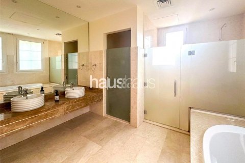 Vila v Emirates Hills, Dubai, SAE 6 ložnice, 860 m² Č.: 625889 - fotografie 27