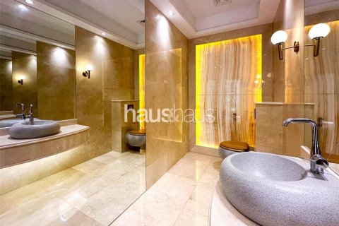 Vila v Emirates Hills, Dubai, SAE 6 ložnice, 860 m² Č.: 625889 - fotografie 9