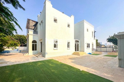 Vila v Emirates Hills, Dubai, SAE 6 ložnice, 860 m² Č.: 625889 - fotografie 16