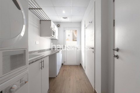 Vila v Meadows, Dubai, SAE 4 ložnice, 373 m² Č.: 626422 - fotografie 19
