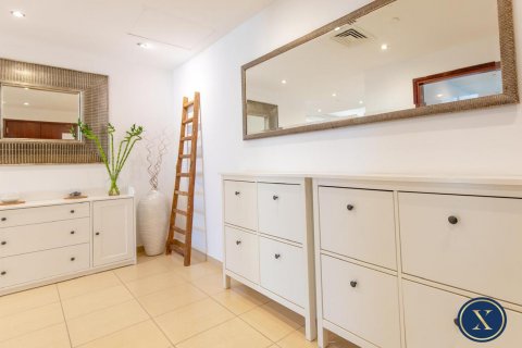 Apartemen di Jumeirah Beach Residence, Dubai, UEA 1 kamar tidur, 112 m2 nomor 627918 - foto 13