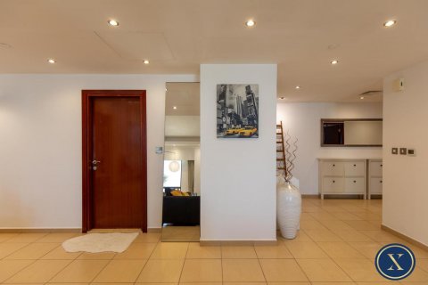 Apartemen di Jumeirah Beach Residence, Dubai, UEA 1 kamar tidur, 112 m2 nomor 627918 - foto 12