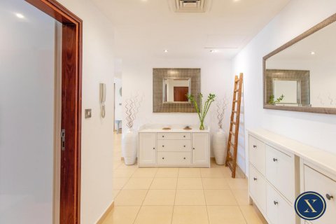 Apartemen di Jumeirah Beach Residence, Dubai, UEA 1 kamar tidur, 112 m2 nomor 627918 - foto 18
