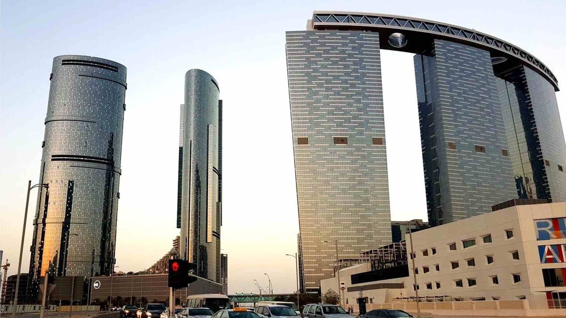 GATE TOWER 1