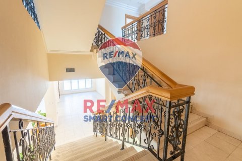 Müüa villa asukohaga Marina Village, Abu Dhabi, AÜE: 5 magamistoaga, 1727.6 m² Nr 447294 - pilt 15