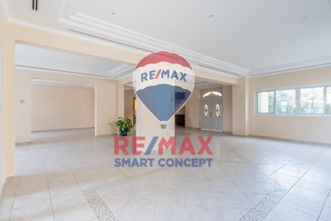 Müüa villa asukohaga Marina Village, Abu Dhabi, AÜE: 5 magamistoaga, 1727.6 m² Nr 447294 - pilt 3