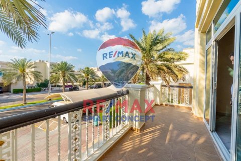 Müüa villa asukohaga Marina Village, Abu Dhabi, AÜE: 5 magamistoaga, 1727.6 m² Nr 447294 - pilt 27
