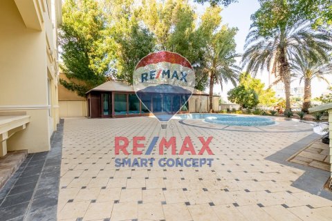 Müüa villa asukohaga Marina Village, Abu Dhabi, AÜE: 5 magamistoaga, 1727.6 m² Nr 447294 - pilt 24