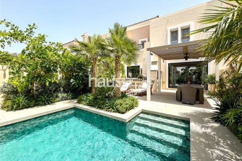 Villa em Arabian Ranches, Dubai, EAU 3 quartos, 228 m2 № 626408