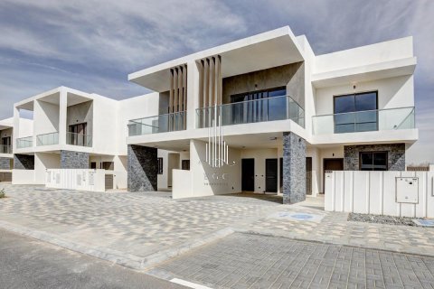 Villa on the Yas Island, Abu Dhabi, UAE 3 bedrooms, 307.7 sq.m. № 458030