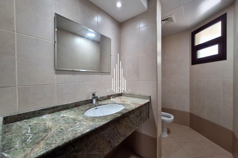Βίλα σε Al Khalidiya, Abu Dhabi, ΗΑΕ 4 υπνοδωμάτια, 343.7 τ.μ. Αρ. 453567 - φωτογραφία 25