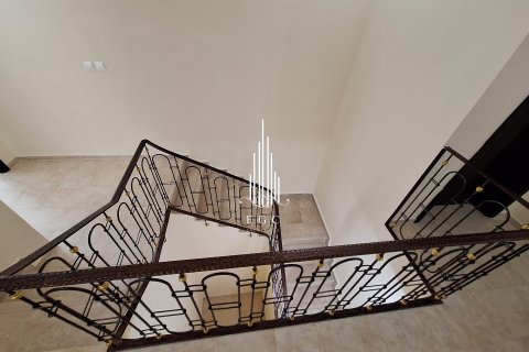 Βίλα σε Al Khalidiya, Abu Dhabi, ΗΑΕ 4 υπνοδωμάτια, 343.7 τ.μ. Αρ. 453567 - φωτογραφία 19