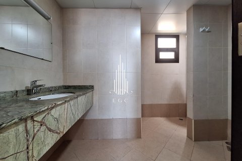 Βίλα σε Al Khalidiya, Abu Dhabi, ΗΑΕ 4 υπνοδωμάτια, 343.7 τ.μ. Αρ. 453567 - φωτογραφία 22