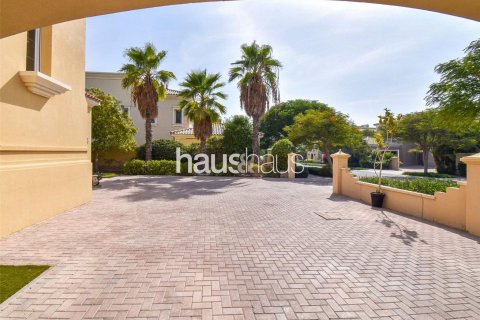 Villa in Arabian Ranches, Dubai, UAE 3 bedrooms, 331 sq.m. № 625406 - photo 16