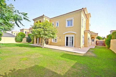 Villa in Arabian Ranches, Dubai, UAE 3 bedrooms, 331 sq.m. № 625406 - photo 2