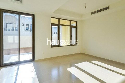 Таунхаус Рим, Дубай, БАӘ-да 3 жатын бөлмелер, 213 м² № 625407 - фото 6
