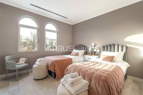 فيلا للبيع في Jumeirah Park، دبي، الإمارات العربية المتحدة 3 غرفة نوم ، 295 متر مربع ، رقم 625163 - صورة 24