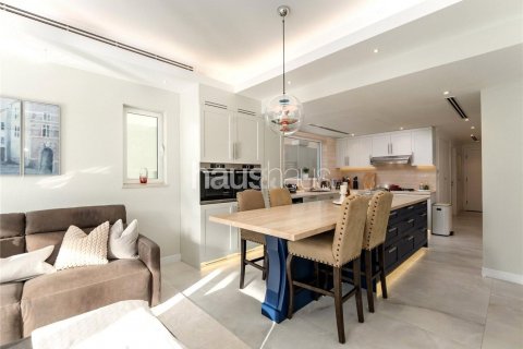 فيلا للبيع في Jumeirah Park، دبي، الإمارات العربية المتحدة 3 غرفة نوم ، 295 متر مربع ، رقم 625163 - صورة 4