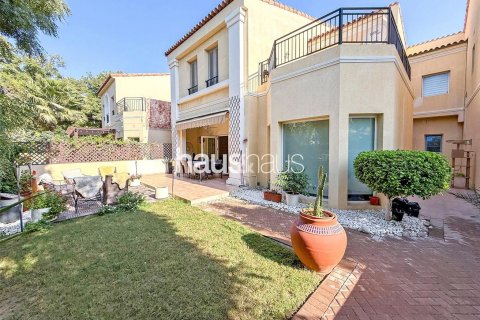 Townhouse in Dubai Investment Park, UAE 3 bedrooms, 454 sq.m. № 625162