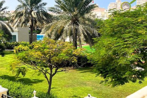 Vila di Al Hamra Village, Ras Al Khaimah, UAE 6 bilik tidur, 731.3 meter persegi № 588711 - foto 9
