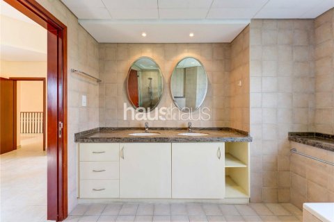 Villa à vendre à Dubai Investment Park, Dubai, EAU 5 chambres, 577 m2 № 625390 - photo 26