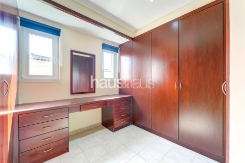 Villa à vendre à Dubai Investment Park, Dubai, EAU 5 chambres, 577 m2 № 625390 - photo 24