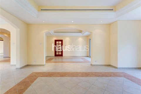 Villa à vendre à Dubai Investment Park, Dubai, EAU 5 chambres, 577 m2 № 625390 - photo 8