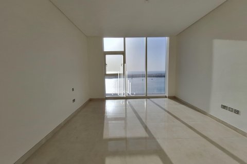 Снять в аренду квартиру в Corniche Road, Абу-Даби, ОАЭ 3 спальни, 227.6м2, № 482201 - фото 13