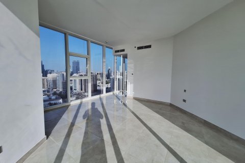 Снять в аренду квартиру в Corniche Road, Абу-Даби, ОАЭ 3 спальни, 227.6м2, № 482201 - фото 2