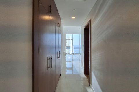 Снять в аренду квартиру в Corniche Road, Абу-Даби, ОАЭ 3 спальни, 227.6м2, № 482201 - фото 15
