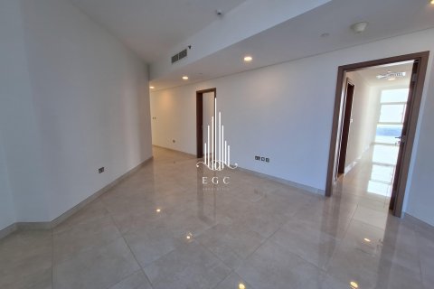 Снять в аренду квартиру в Corniche Road, Абу-Даби, ОАЭ 3 спальни, 227.6м2, № 482201 - фото 18