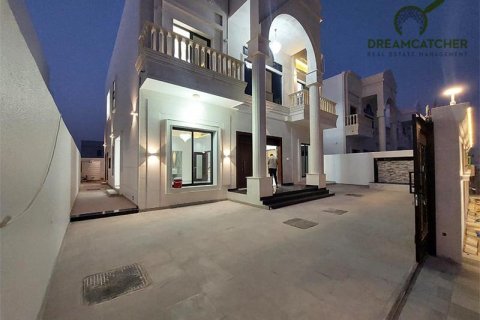 Vila v Al Helio, Ajman, SAE 5 ložnice, 362.3 m² Č.: 458975 - fotografie 14