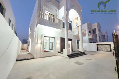 Villa Al Helio, Ajmanjā, AAE 5 istabas, 362.3 m2 Nr. 458975