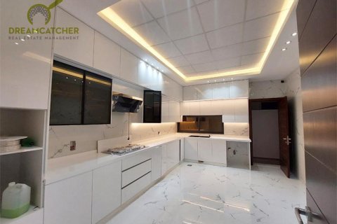 Vila v Al Helio, Ajman, SAE 5 ložnice, 362.3 m² Č.: 458975 - fotografie 2