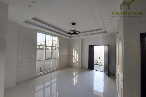 ویلا برای فروش در  Al Yasmeen، Ajman، امارات متحده عربی  5 خوابه ، 278.7 متر مربع ، شماره 458977 - تصویر 10