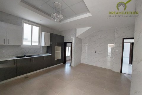 ویلا برای فروش در  Al Yasmeen، Ajman، امارات متحده عربی  5 خوابه ، 278.7 متر مربع ، شماره 458977 - تصویر 12